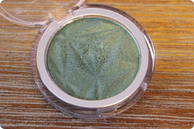 p2 neues sortiment frühjahr 2015 luminous shine eyeshadow lidschatten 050 secret twinkle review make up look swatch 1