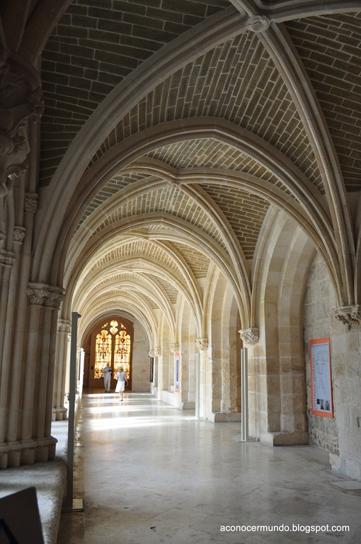 [082-Burgos.-Catedral.-Interior---DSC%255B1%255D.jpg]