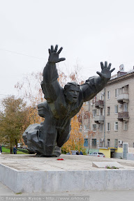 Памятник Михаилу Паникахе