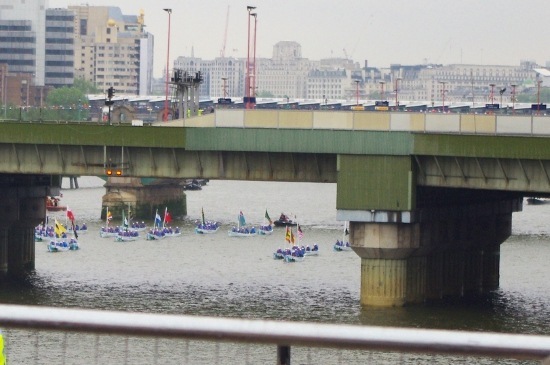 boats on Thames 2