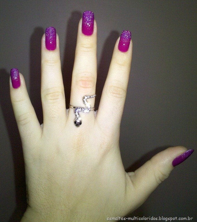 [OMBRE%2520NAILS%2520MAGENTA%25201%255B12%255D.jpg]