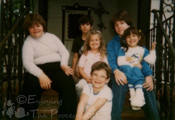 The Sherman Garmong Cousins web wm The Sherman Garmong Cousins web wm