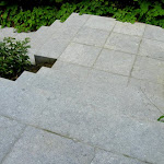 Gebouchardeerde tuintrap