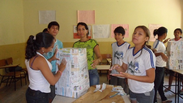 [lixo%2520%252835%2529%255B2%255D.jpg]