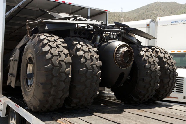 TDKR Tumbler Tour 01
