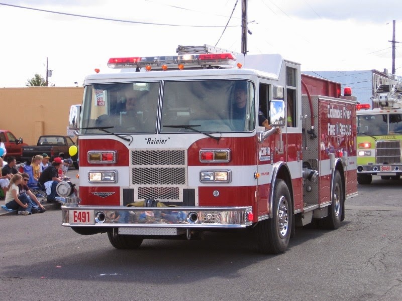 [IMG_2616-Columbia-River-Fire--Rescue.jpg]