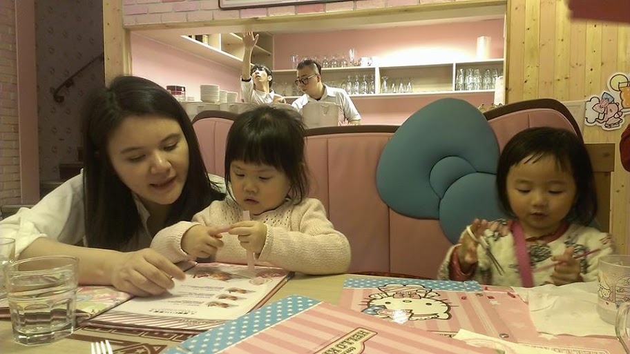 HelloKitty 主題餐廳