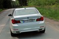2013-BMW-7-Series-13