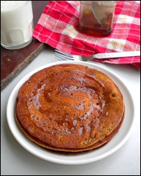 Eggless Oats & Dates Pancakes