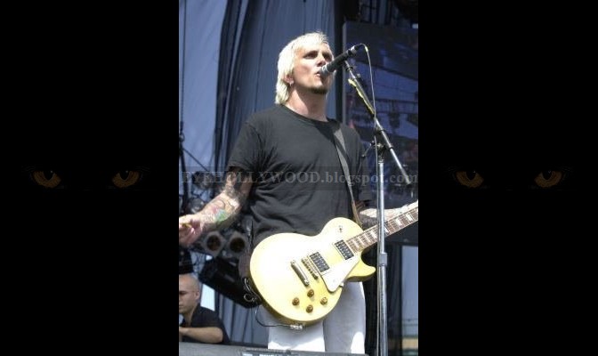 Art Alexakis 