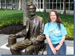 2289 Pennsylvania - Gettysburg, PA - Gettysburg National Military Park - Visitor Center - Abraham Lincoln statue & Karen 2289 Pennsylvania - Gettysburg, PA - Gettysburg National Military Park - Visitor Center - Abraham Lincoln statue & Karen