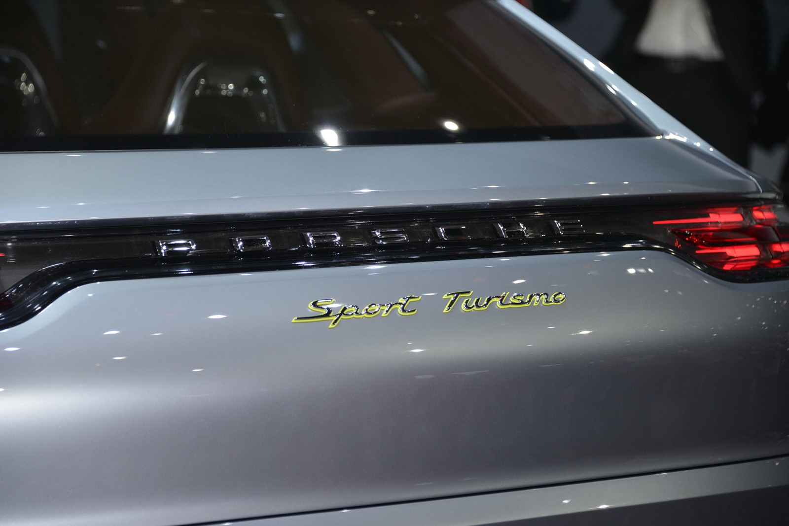 [Porsche-Panamera-Sports-Turismo-C-9%255B2%255D.jpg]