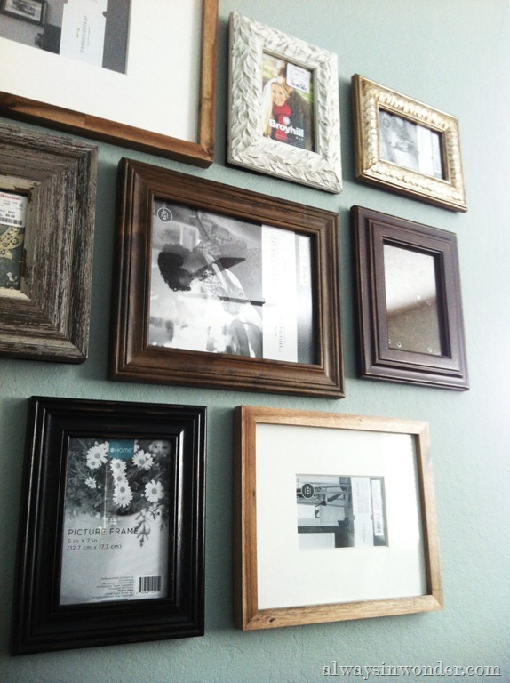 [Photo%2520wall%2520in%2520living%2520room%255B12%255D.jpg]