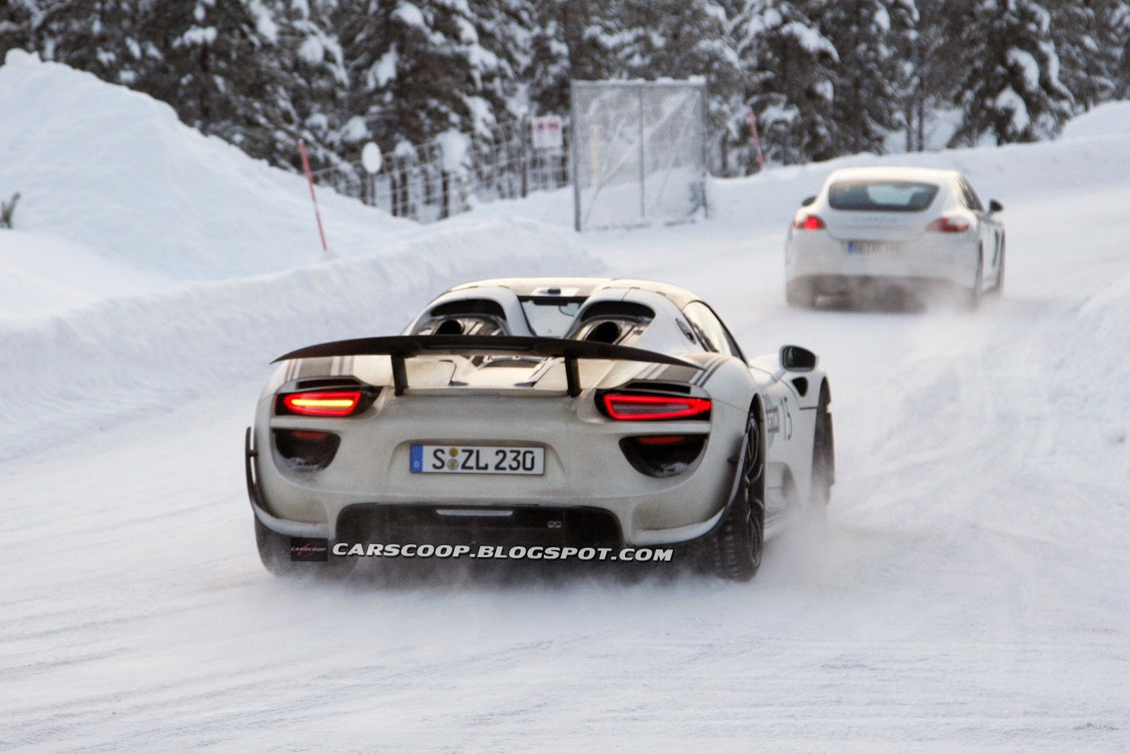 [Porsche-918-Spyder-11Carscoop%255B3%255D.jpg]