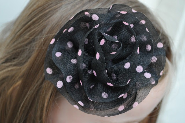 [easy%2520no%2520sew%2520flower%2520clips%2520by%2520make%2520life%2520lovely%255B7%255D.jpg]