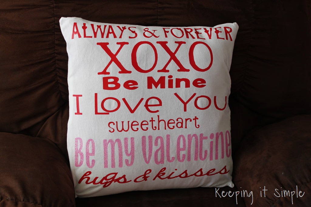 [valentine%2520pillow%2520%252811%2529%255B13%255D.jpg]