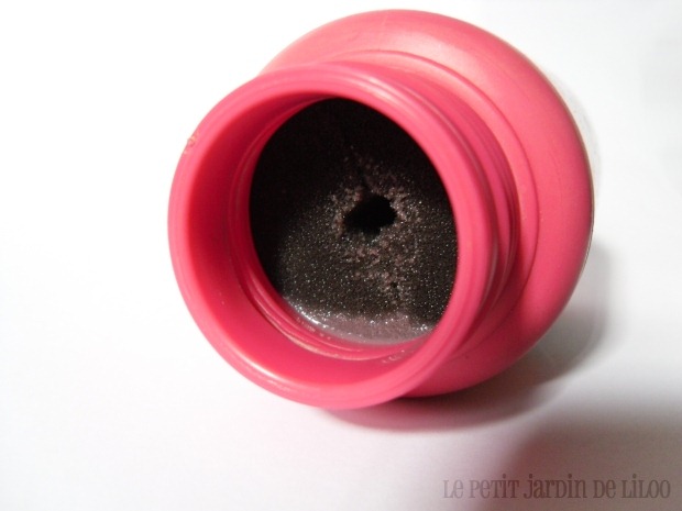 [02-bourjois-magic-1-second-nail-polish--remover-honest-review-glitter%255B4%255D.jpg]