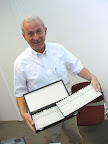 Mr. Kortuem, sold out? Better go home, and fill in new pens, so Hamburg will be a success.