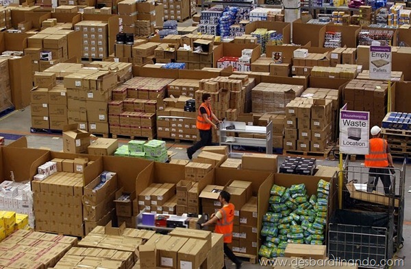 armazem-por-dentro-inside-amazon-warehouse-desbaratinando (7) armazem-por-dentro-inside-amazon-warehouse-desbaratinando (7)