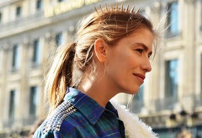 [spike%2520fashion%2520comb%255B3%255D.jpg]