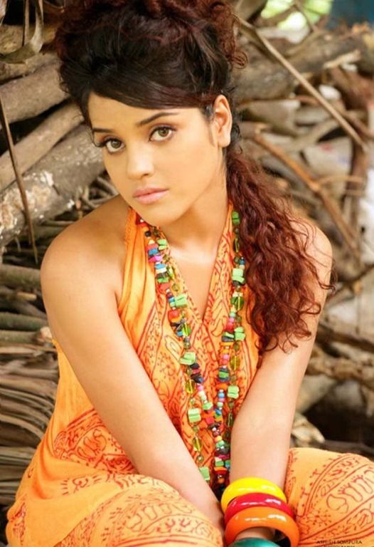 [piya%2520bajpai%2520nice%2520still%255B2%255D.jpg]