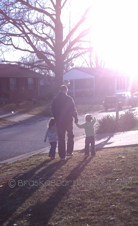 [daddygirlswalk%255B4%255D.jpg]