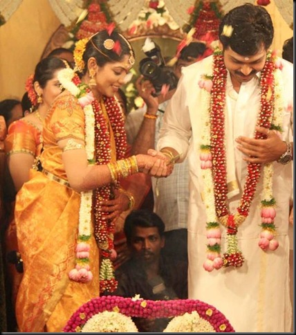 Karthi ranjini marriage stills_001