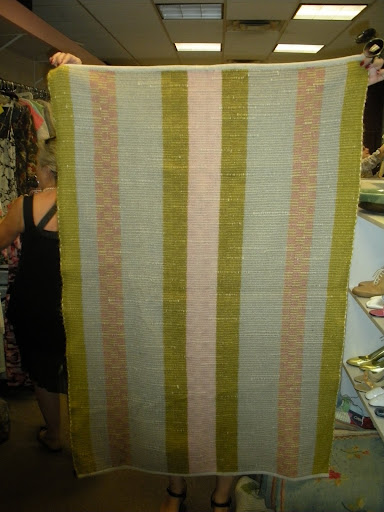 I love the color palette of this rug.
