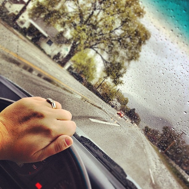 [rainyday1%255B3%255D.jpg]