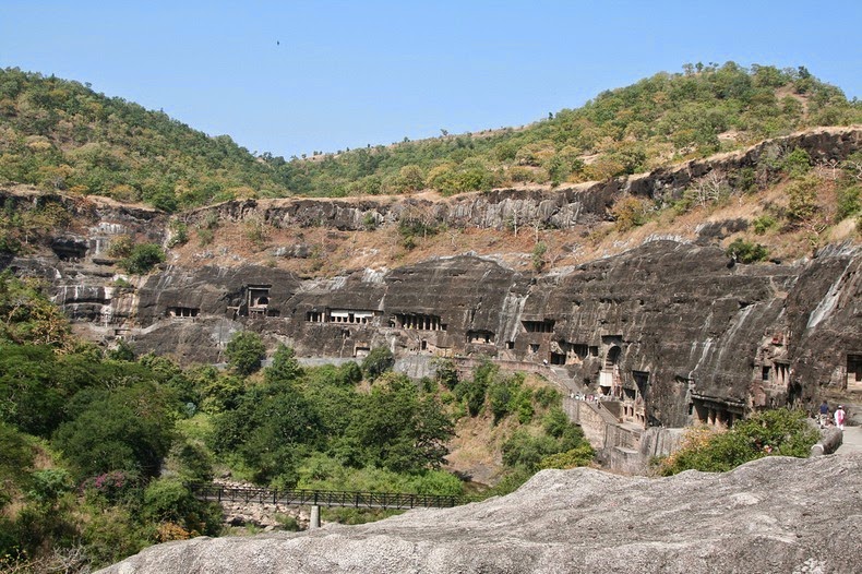 ajanta-caves-3