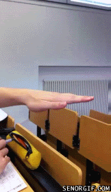 [funny-gifs-freaky-fingers%255B4%255D.gif]