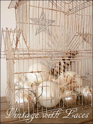Shabby White Birdcage with Christmas Decoration Shabby White Birdcage with Christmas Decoration