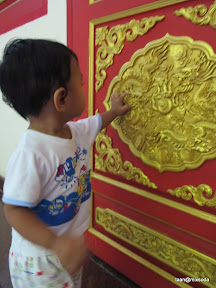 พู่กันเที่ยววัดกับพ่อแม่