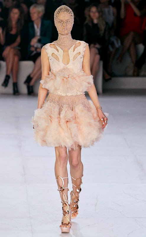 alexander-mcqueen-ss-2012-8.jpg