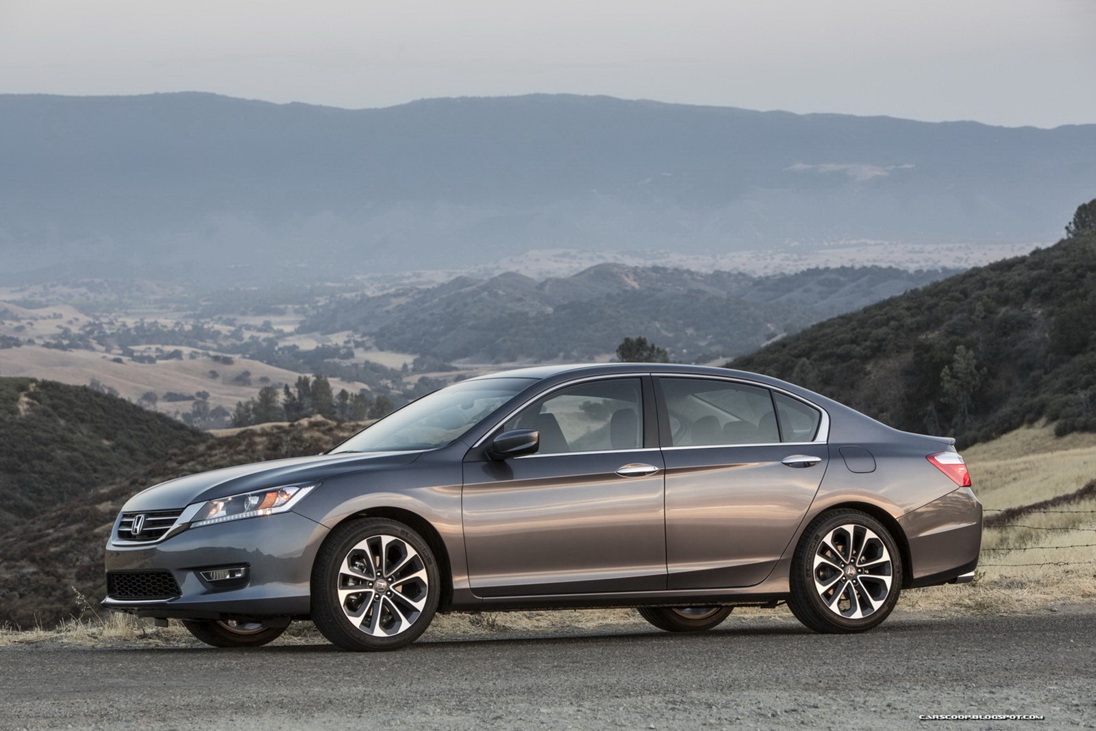 [2013_Honda_AccordSport_Sedan_304%255B2%255D.jpg]