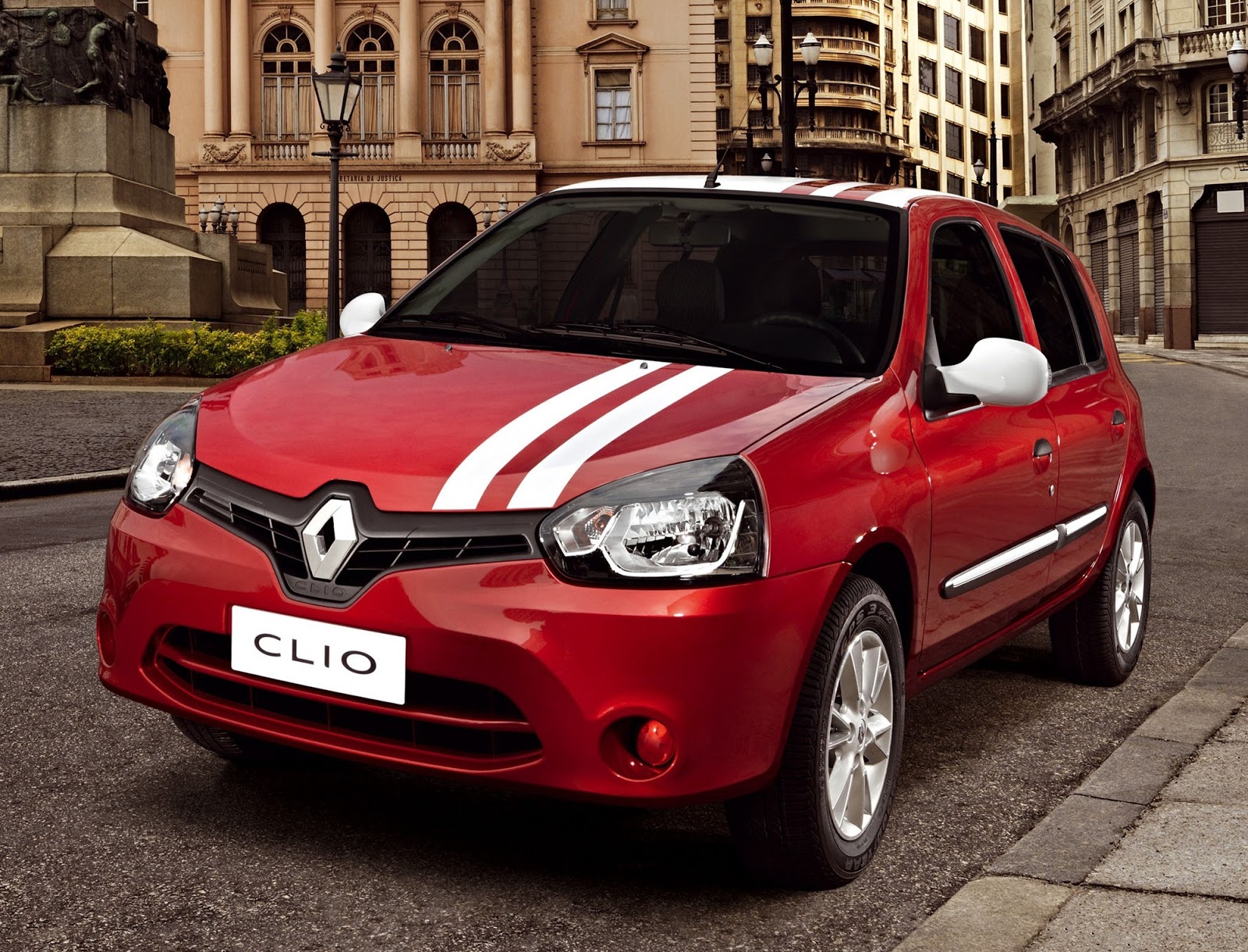 [Novo_Clio___Dianteira__01%255B3%255D.jpg]