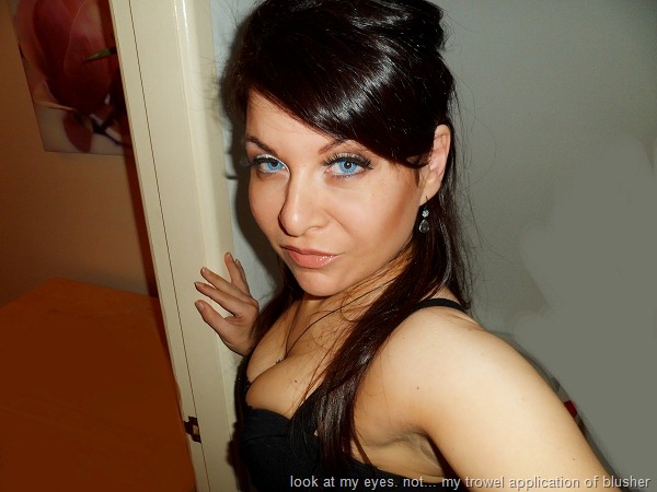 002-solar-blue-contact-lenses-before-after-on-dark-brown-eyes-real