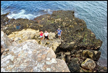 02e - Schooner Head Overlook - Tricia, Bill, Dan climbed down to Sea Cave Entrance