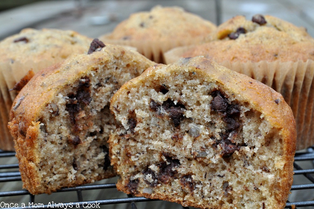 [Banana%2520Spiced%2520Chocolate%2520Chip%2520Muffins%255B4%255D.jpg]