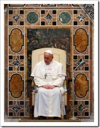 Papa Francisco no Trono Papa Francisco no Trono