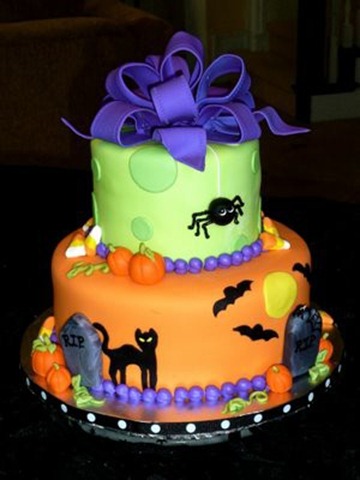 black-cat-halloween-cake