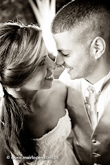 Album (digital) de fotos de Evelyn e Diego. Fotografias digitais da fotógrafa e video maker de casamento Mair Lopes, do Rio de Janeiro, RJ, que faz fotos de casamento (fotografia de casamento), fotos de 15 anos (fotografia de 15 anos), ensaios fotográficos, vídeo de casamento (filmagem de casamento), vídeo institucional, vídeo de 15 anos (filmagem de 15 anos) seguindo o estilo do fotojornalismo e do videojornalismo de eventos sociais. Atua no Rio de Janeiro, bem como outras cidades do Rio de Janeiro, tais como Niterói, Petrópolis, Teresópolis, Região dos Lagos, Cabo Frio, Búzios, entre outras. fotos casamento de para rio 15 anos janeiro noivas casamentos foto noiva festas fotógrafos eventos festa noivos video aniversário