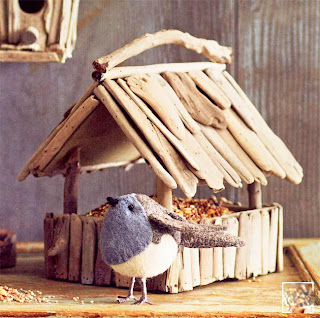 #ROOW798 Driftwood Birdfeeder
$54.00