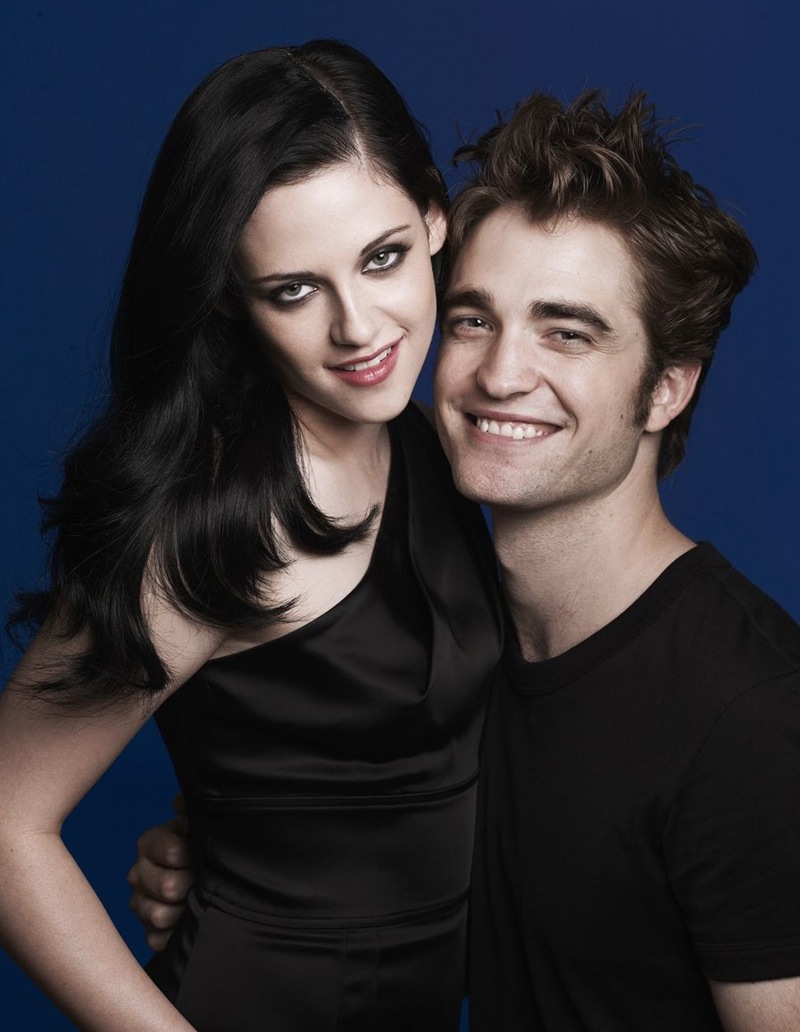 62213-kristen-stewart-and-robert-pattinson-mark-se.jpg Kristen Stewart