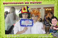Fotos do evento Rafael - 03.09.11. Foto numero 094 da Social Click Fotografia Digital, do Rio de Janeiro, RJ, que faz fotos divertidas, fotos malucas, fotos com fantasias, fotos na hora, fotografia maluca, fotografia divertida com molduras personalizadas. fotos divertidas malucas foto maluca animadas animado rj rio de janeiro divertida fantasia animada fotografa festa debutante fotógrafa fotografos casamentos fotografo