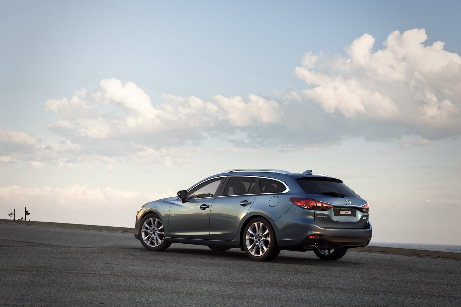 2014-Mazda6-51[2].jpg