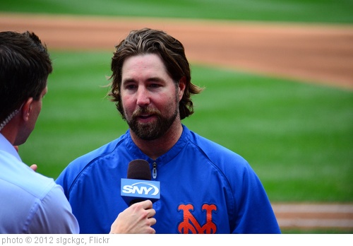 'R.A. Dickey in Post-Game Interview with Kevin Burkhardt' photo (c) 2012, slgckgc - license: http://creativecommons.org/licenses/by/2.0/