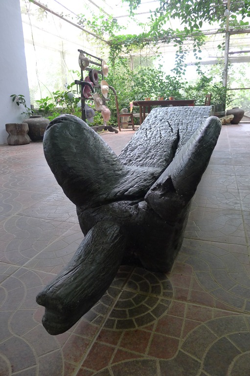 [Birthing%2520bench%2520where%2520Ifugao%2520women%2520give%2520birth%255B3%255D.jpg]