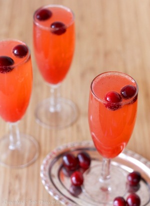 Cranberry-Sparkler-Mocktail-3-wm