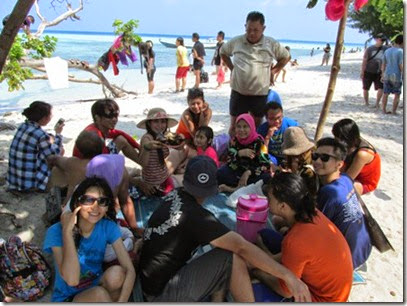 makan berbeque bersama karimunjawa makan berbeque bersama karimunjawa